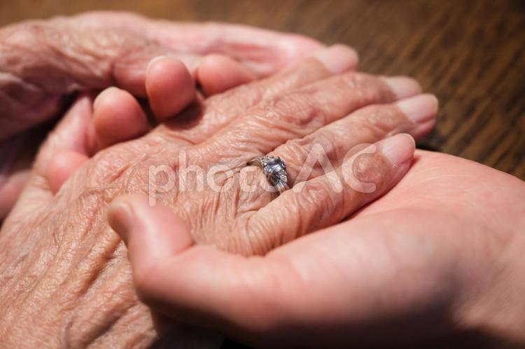 老人的手和年輕人的手（第10號）, 手持, 手将其连接, 手, JPG